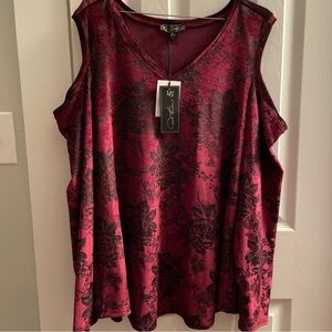 DG2 by Diane Gilman Red Floral Sleeveless Top